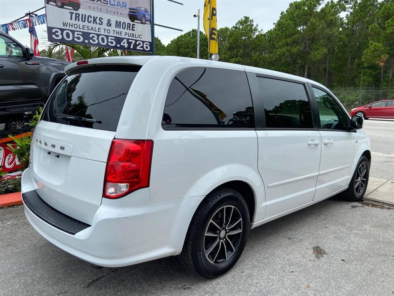Dodge Grand Caravan SE 2014