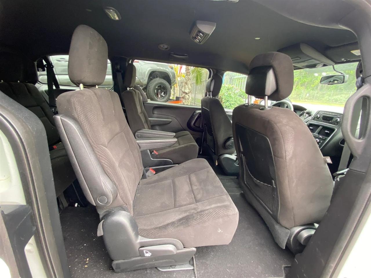 Dodge Grand Caravan SE 2014