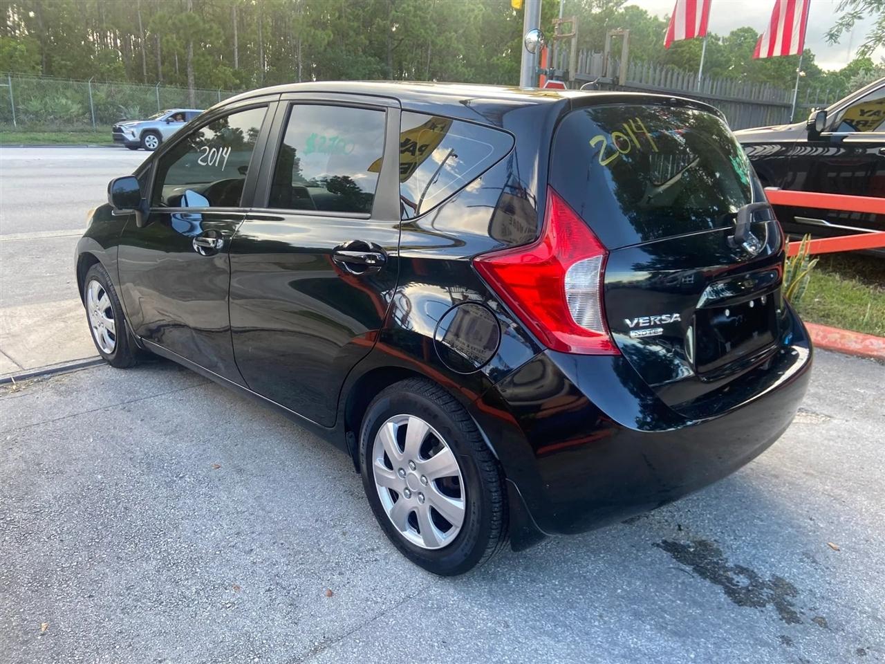 Nissan Versa Note S Plus 2014