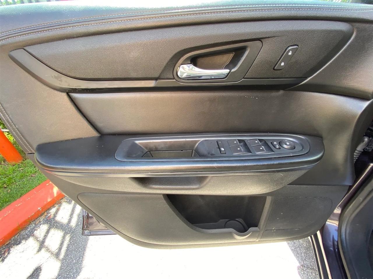 Chevrolet Traverse 1LT FWD 2015
