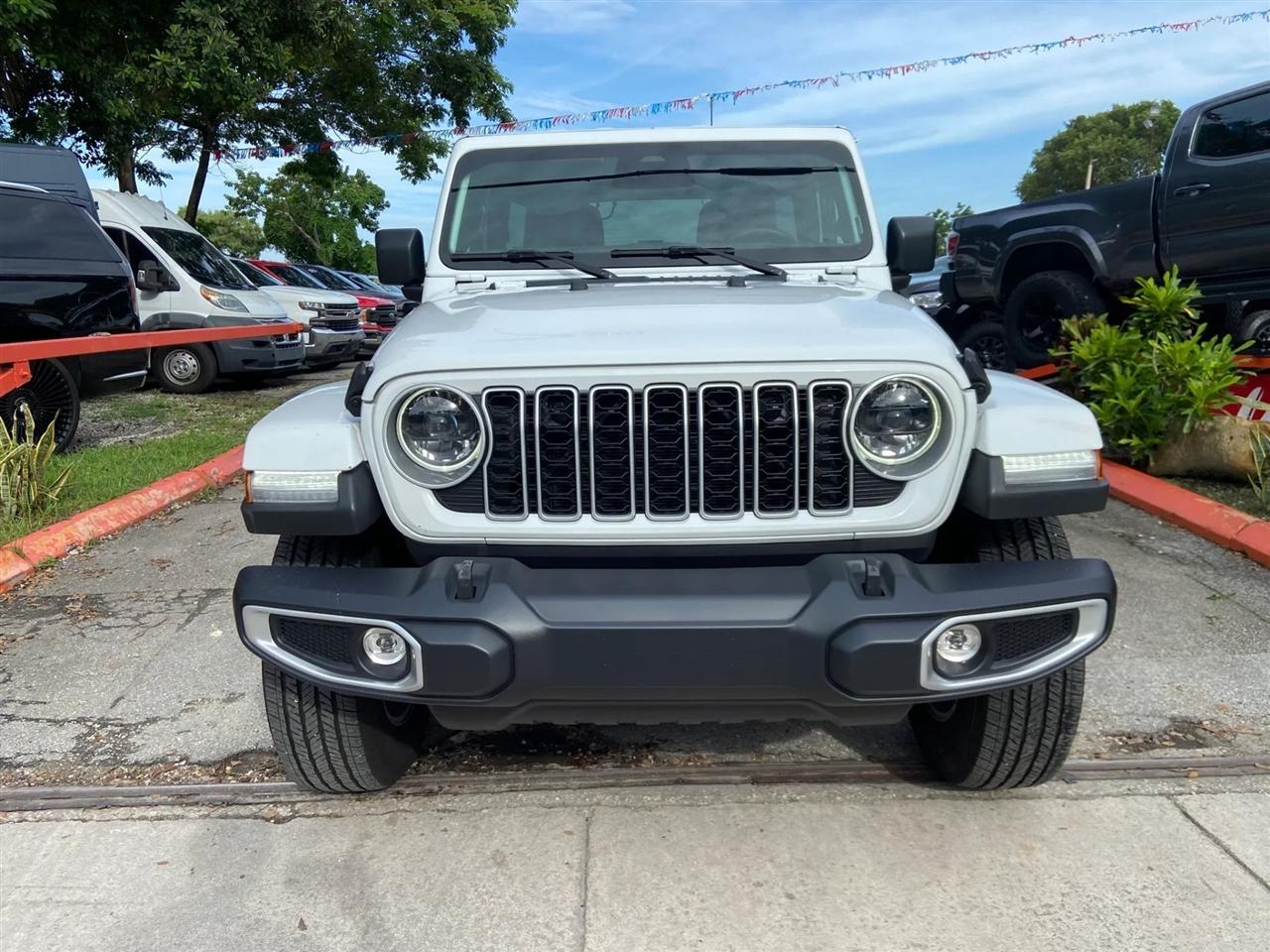 Jeep Wrangler Sahara 2025