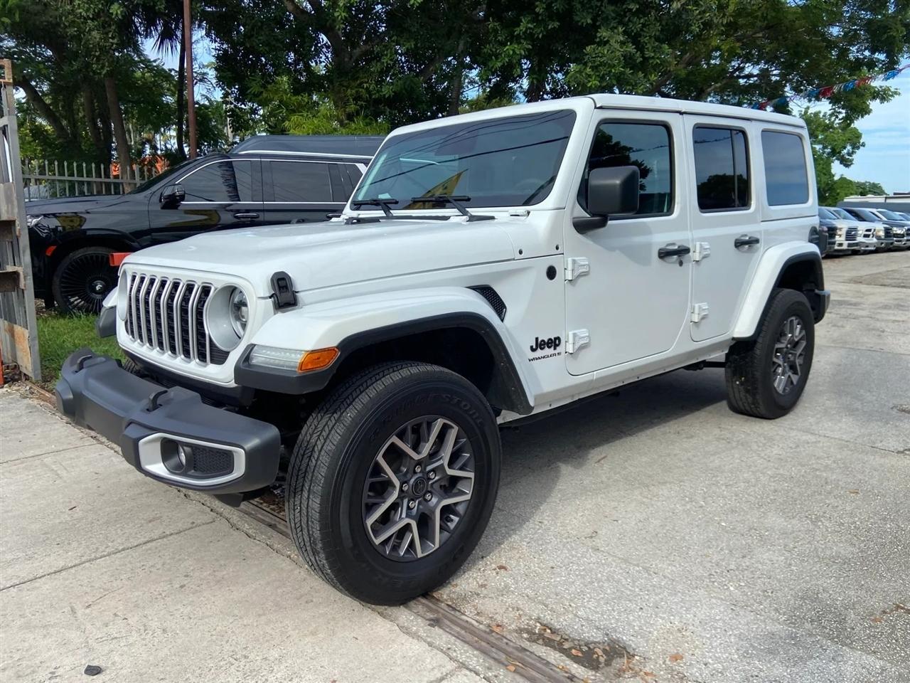 Jeep Wrangler Sahara 2025