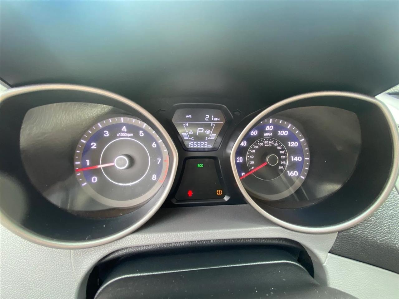 Hyundai Elantra SE 6AT 2016