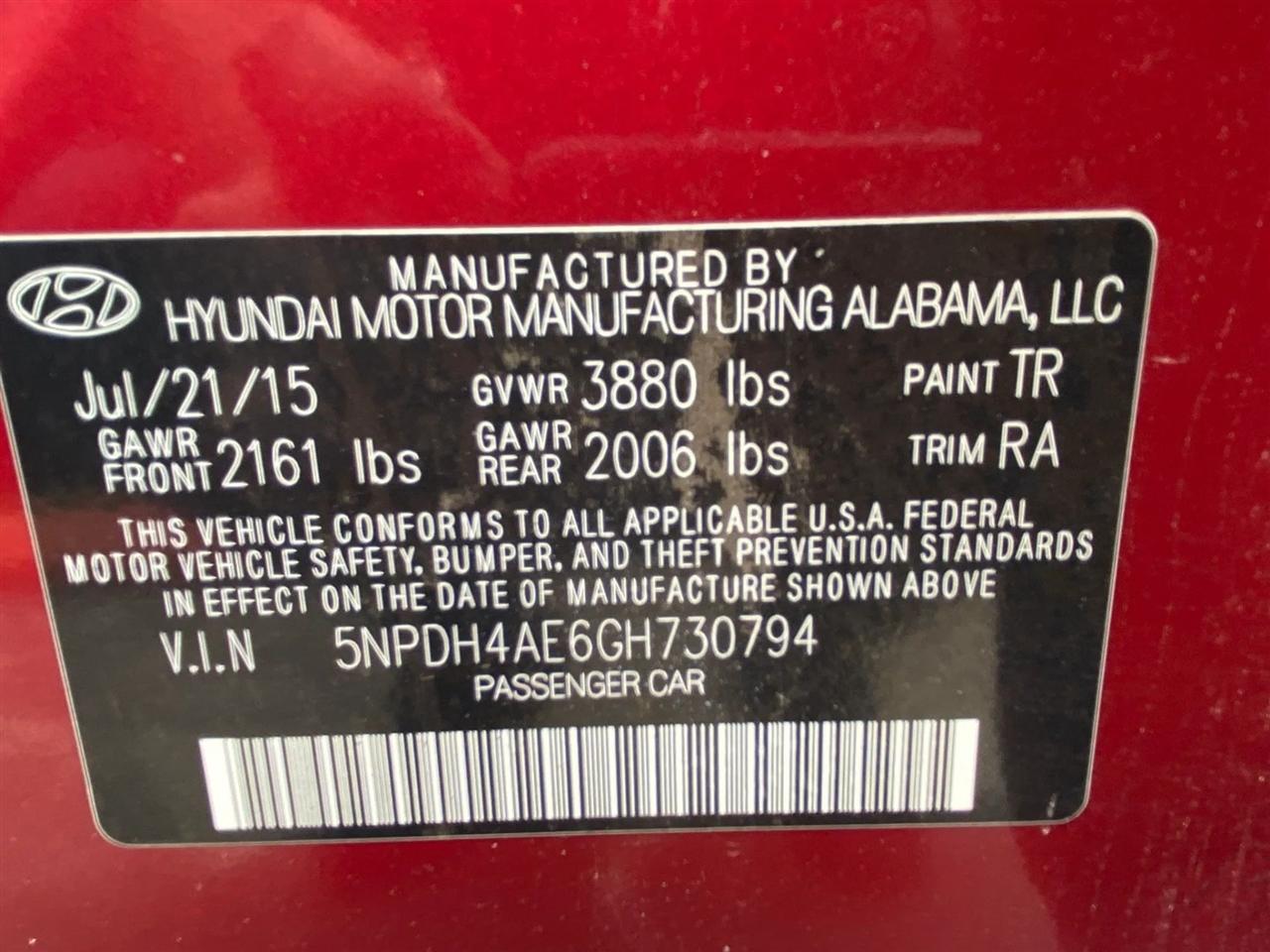 Hyundai Elantra SE 6AT 2016