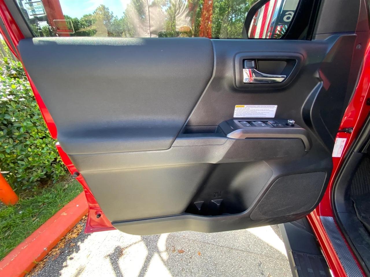 Toyota Tacoma SR5 Double Cab Long Bed V6 6AT 2WD 2018