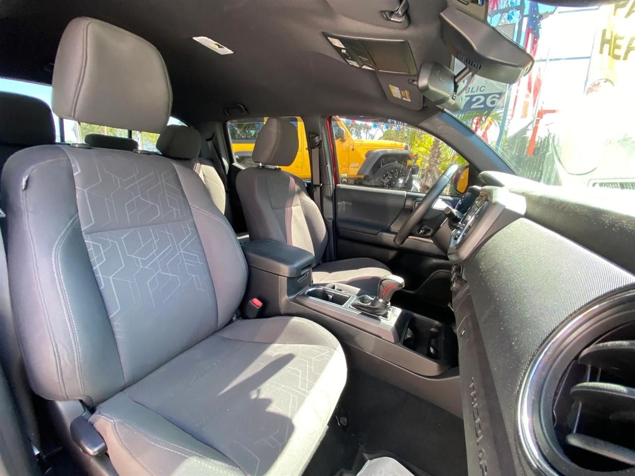 Toyota Tacoma SR5 Double Cab Long Bed V6 6AT 2WD 2018