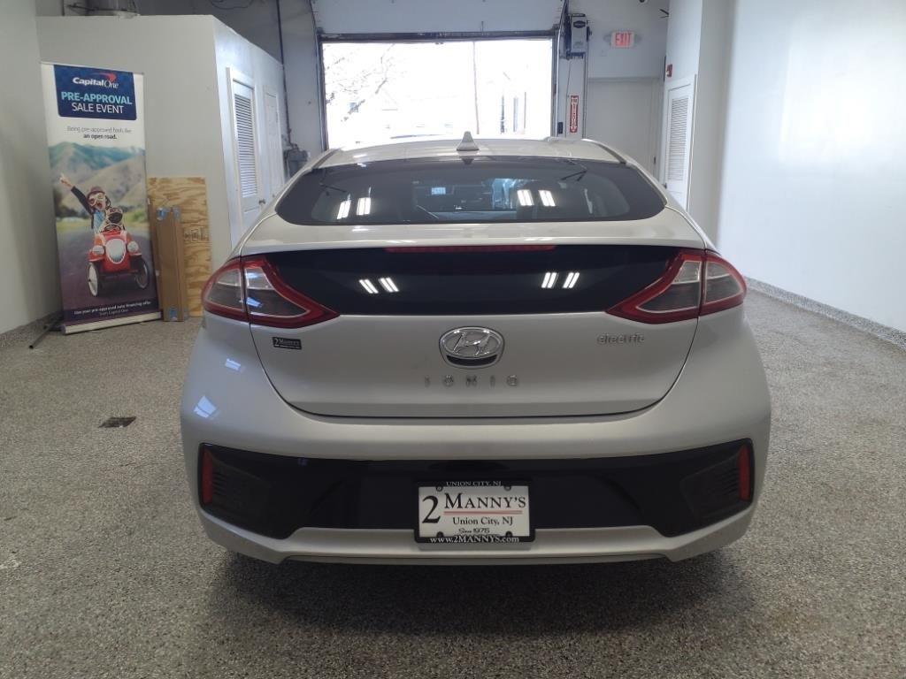 Hyundai Ioniq Electric Limited Hatchback 2019