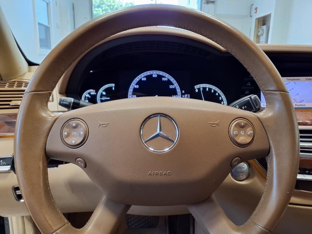 Mercedes-Benz S-Class 4dr Sdn 5.5L V8 4MATIC 2008