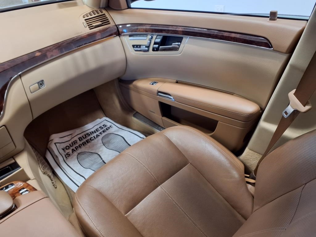 Mercedes-Benz S-Class 4dr Sdn 5.5L V8 4MATIC 2008