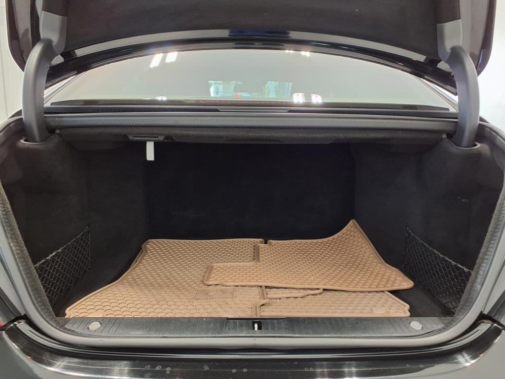 Mercedes-Benz S-Class 4dr Sdn 5.5L V8 4MATIC 2008