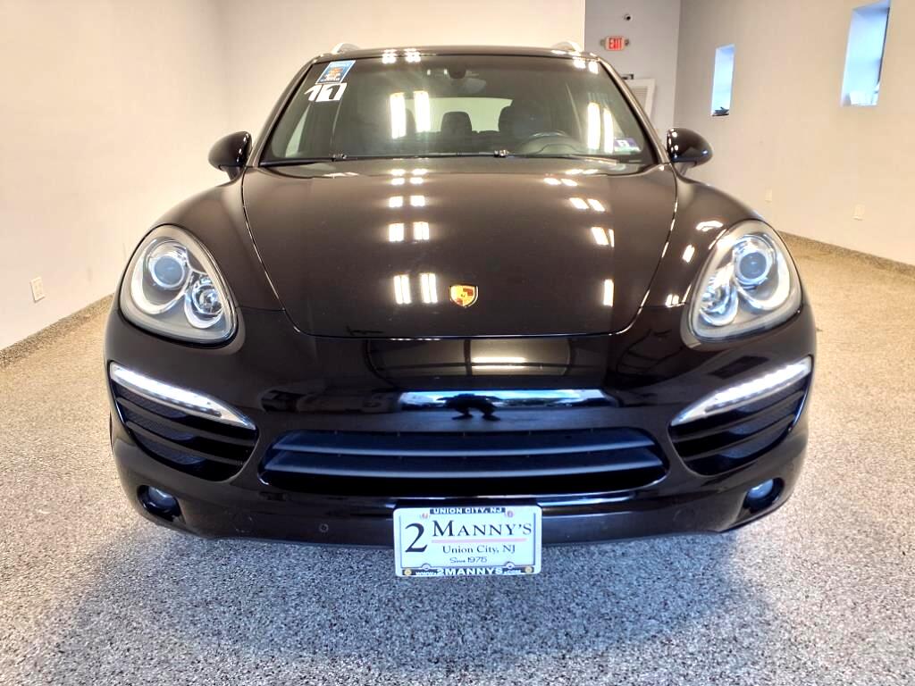 Porsche Cayenne AWD 2011