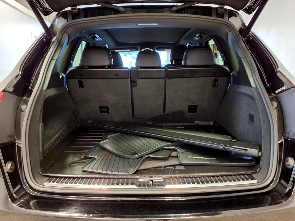 Porsche Cayenne AWD 2011