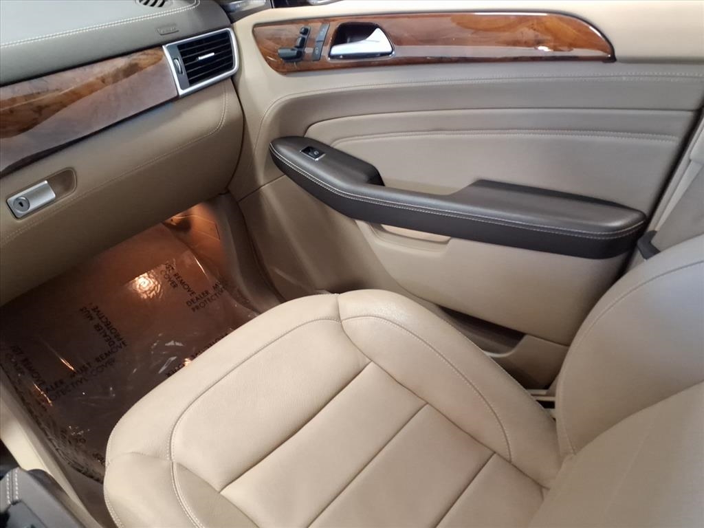 Mercedes-Benz M-Class 4MATIC 4dr ML 400 2015