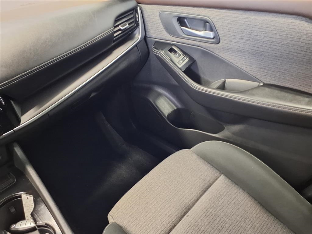 Nissan Rogue AWD SV 2021