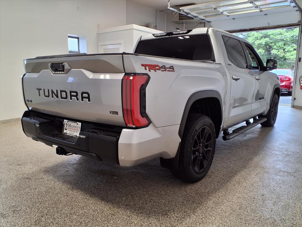 Toyota Tundra 4WD Platinum CrewMax 5.5' Bed (Natl) 2024