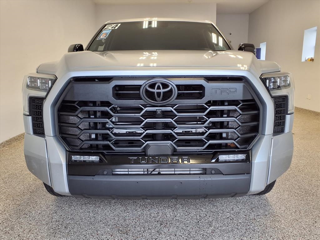 Toyota Tundra 4WD Platinum CrewMax 5.5' Bed (Natl) 2024