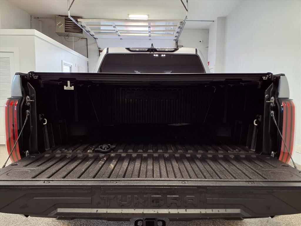 Toyota Tundra 4WD Platinum CrewMax 5.5' Bed (Natl) 2024