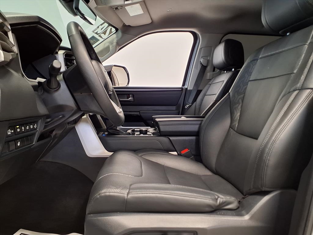 Toyota Tundra 4WD Platinum CrewMax 5.5' Bed (Natl) 2024