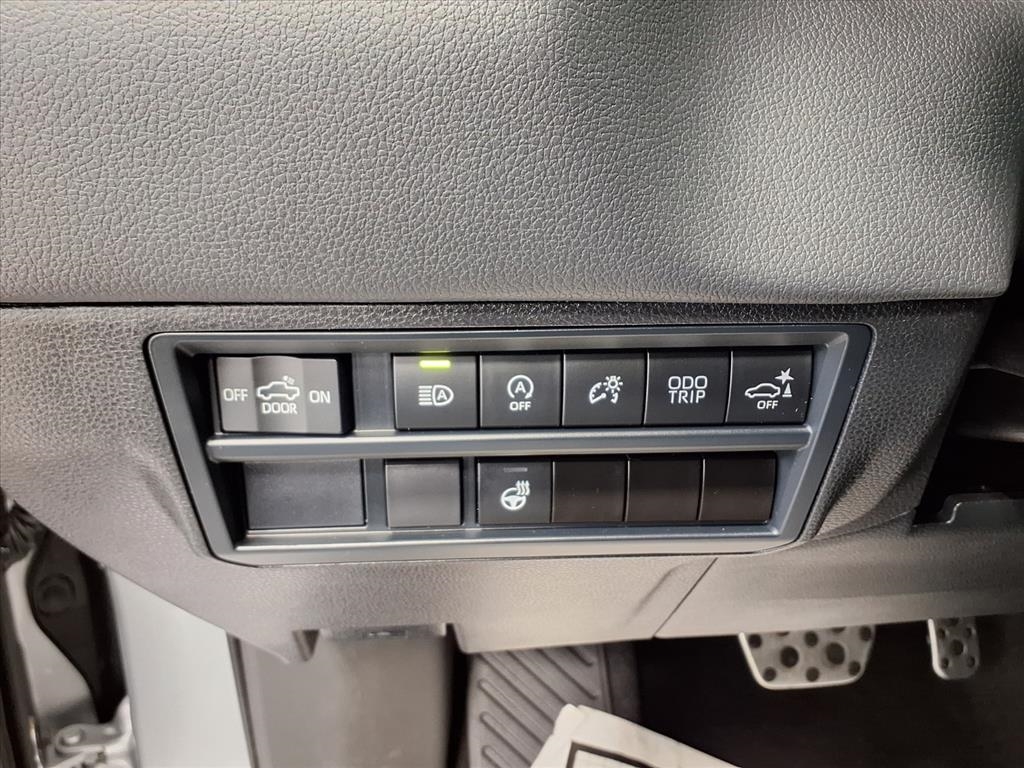 Toyota Tundra 4WD Platinum CrewMax 5.5' Bed (Natl) 2024