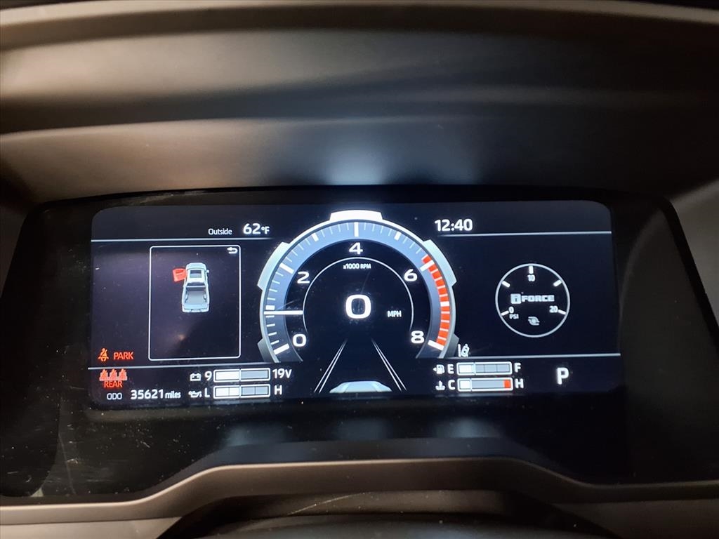 Toyota Tundra 4WD Platinum CrewMax 5.5' Bed (Natl) 2024