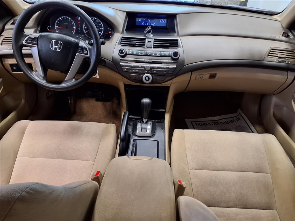 2010 Honda Accord LX photo 9