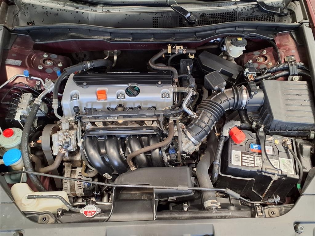 2010 Honda Accord LX photo 18
