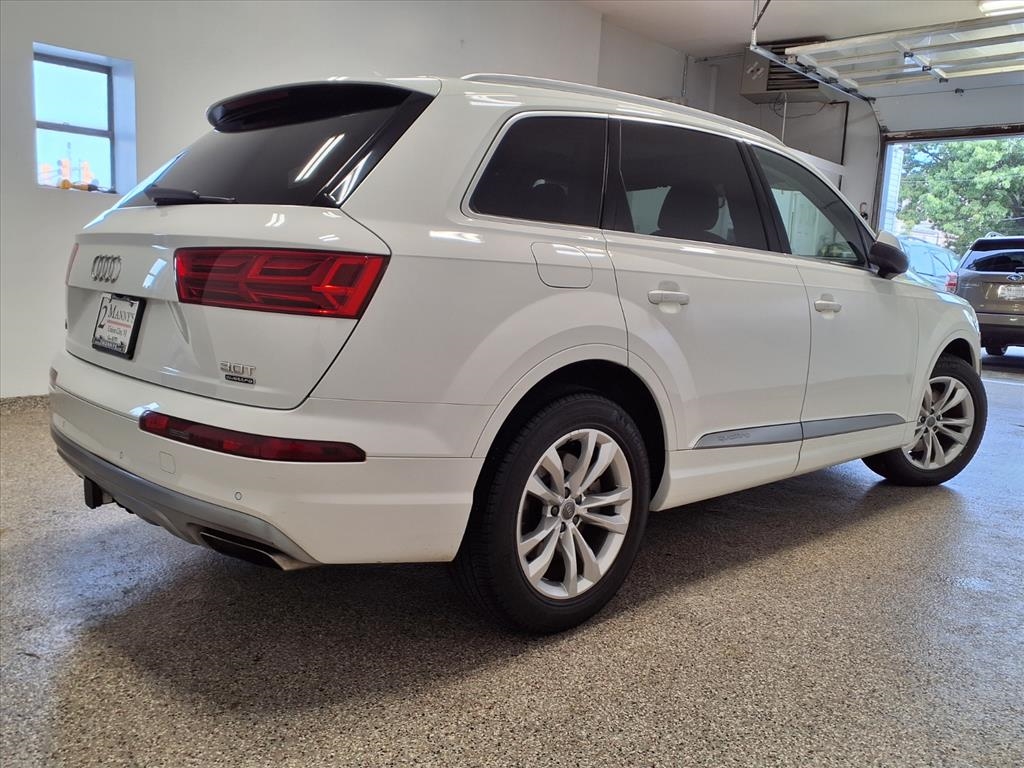 2017 Audi Q7 3.0 Premium Plus photo 3