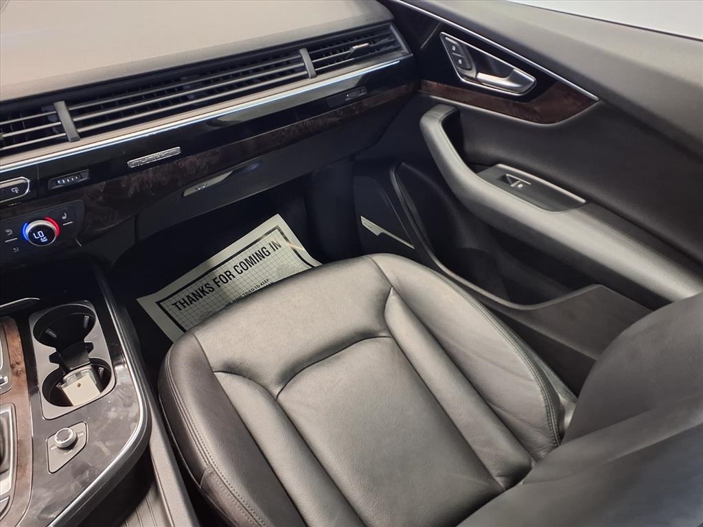 2017 Audi Q7 3.0 Premium Plus photo 10