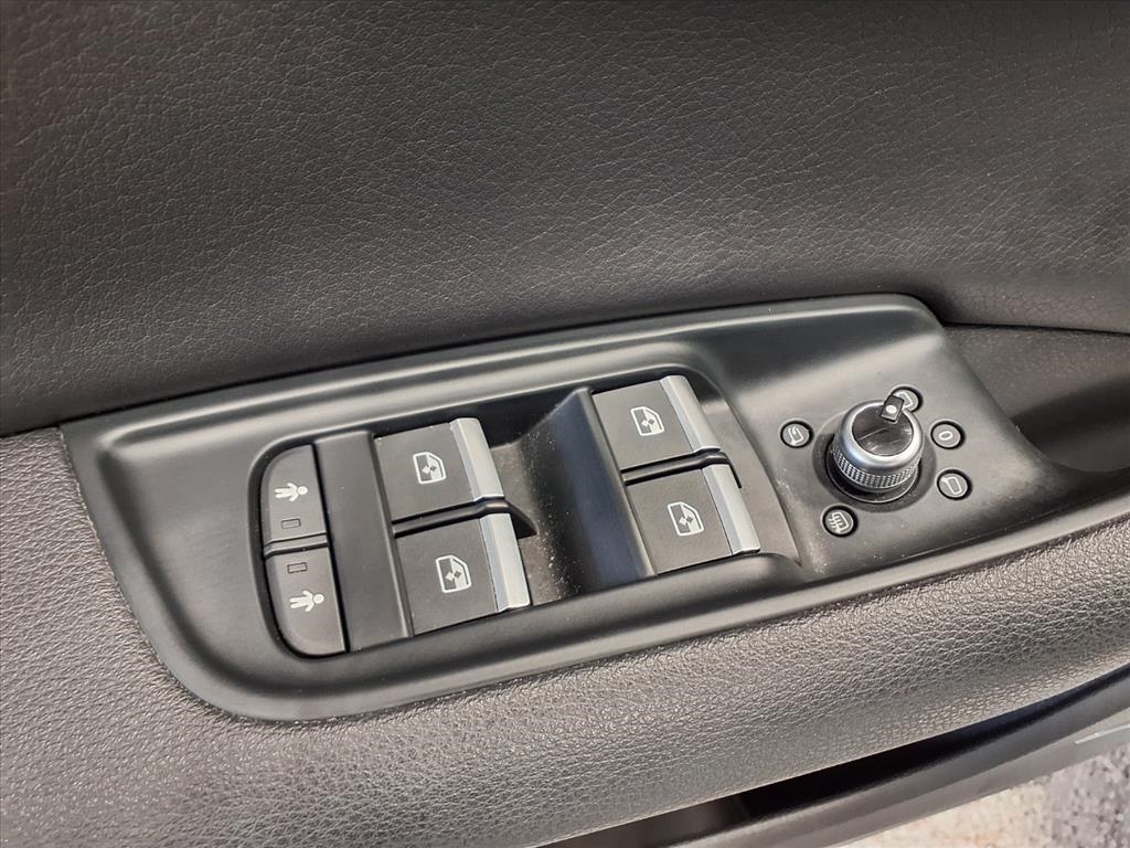2017 Audi Q7 3.0 Premium Plus photo 11