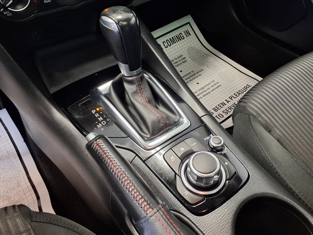 2016 Mazda Mazda3 Touring photo 14
