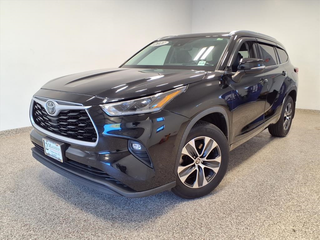 2021 Toyota Highlander XLE AWD (Natl)