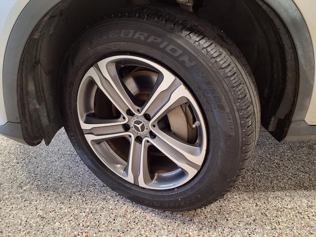 Mercedes-Benz GLC GLC 300 4MATIC SUV 2019