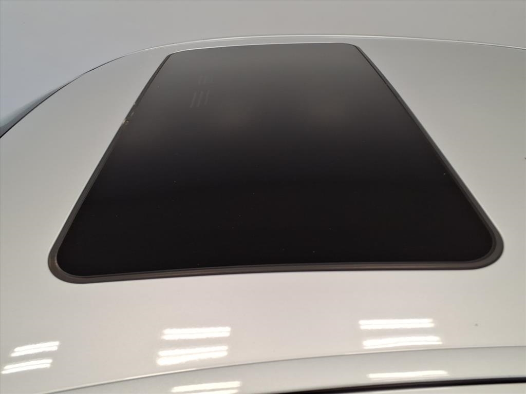 2016 Mercedes Benz E 350 4MATIC photo 4