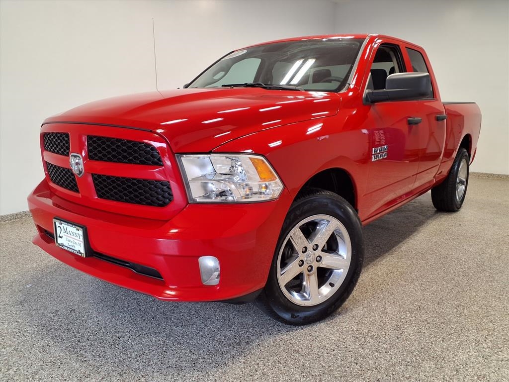 2017 RAM 1500 Express 4x4 Quad Cab 6'4" Box