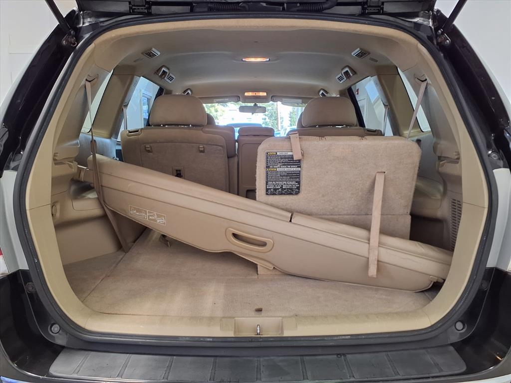 Toyota Highlander 4dr V6 4WD (Natl) 2012