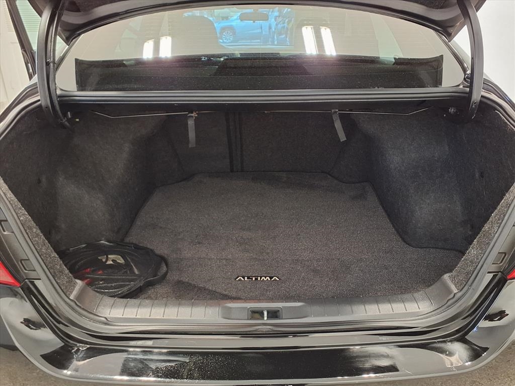 Nissan Altima 2.5 SR Sedan 2017