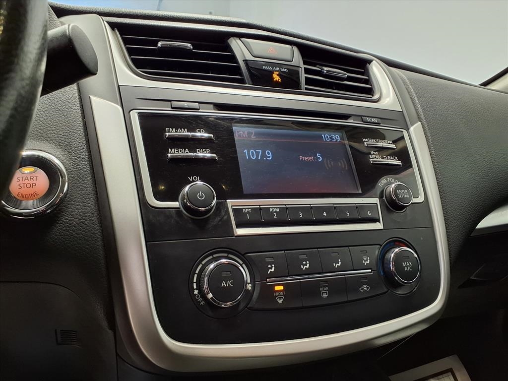 Nissan Altima 2.5 SR Sedan 2017