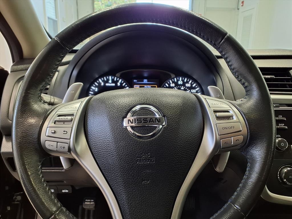 Nissan Altima 2.5 SR Sedan 2017