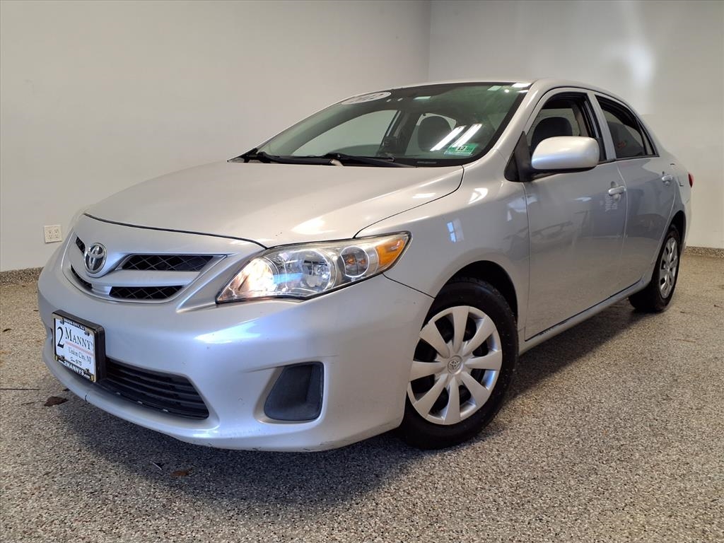 2012 Toyota Corolla 4dr Sdn Man L (Natl)