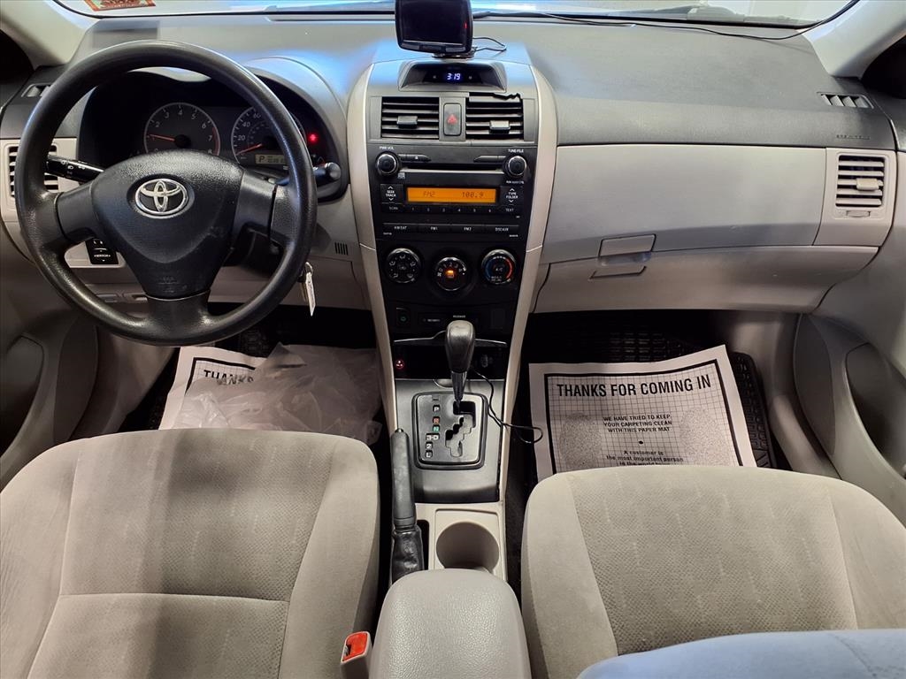 Toyota Corolla LE 2012