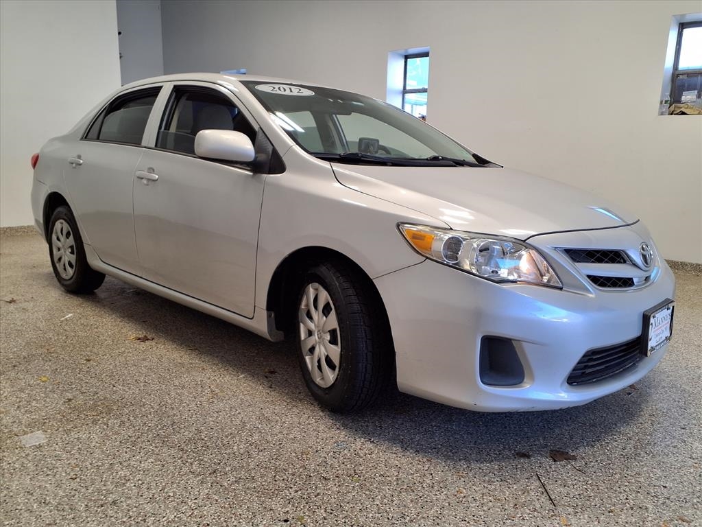 Toyota Corolla LE 2012
