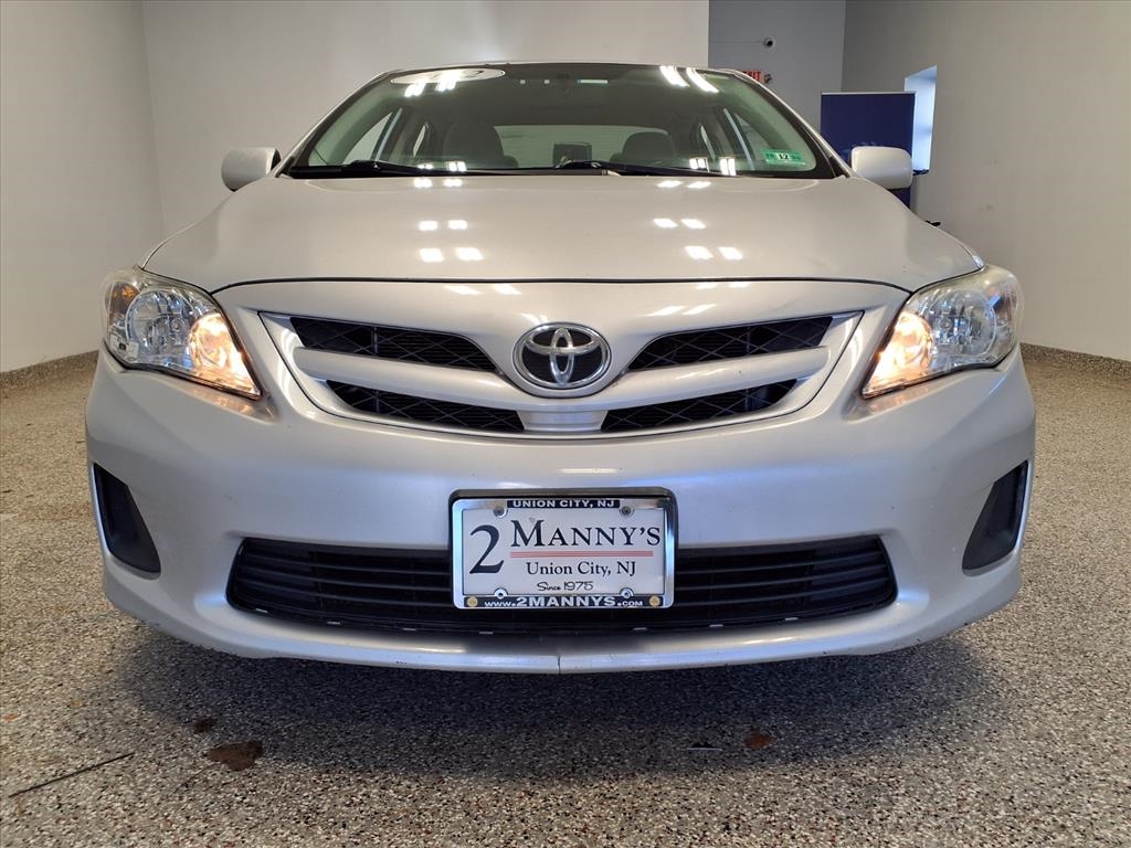 Toyota Corolla LE 2012