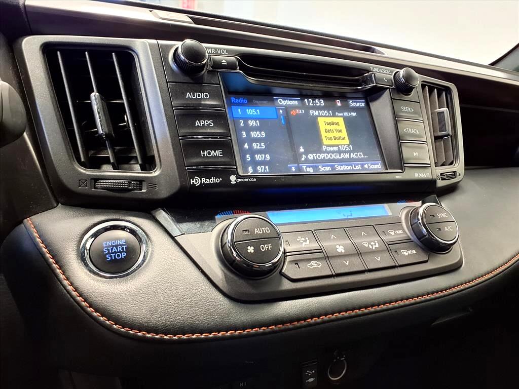 Toyota RAV4 SE AWD (Natl) 2018