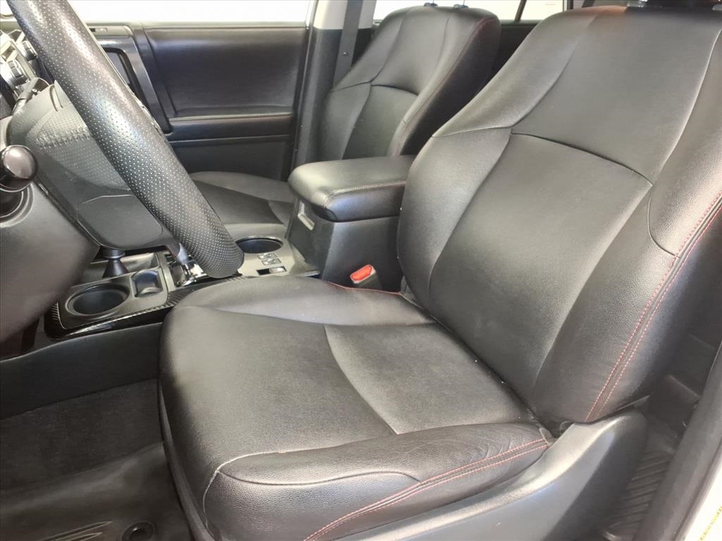 Toyota 4Runner SR5 4WD (Natl) 2017