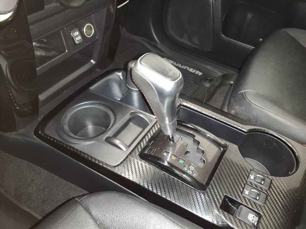 Toyota 4Runner SR5 4WD (Natl) 2017