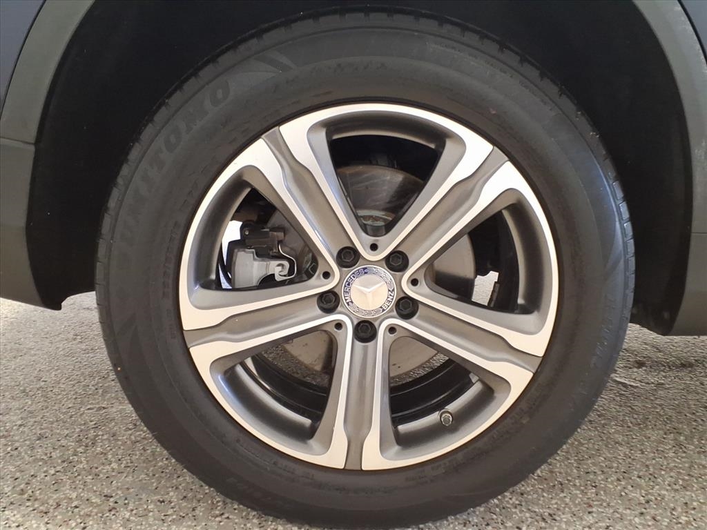 Mercedes-Benz GLC 4MATIC 4dr GLC 300 2016