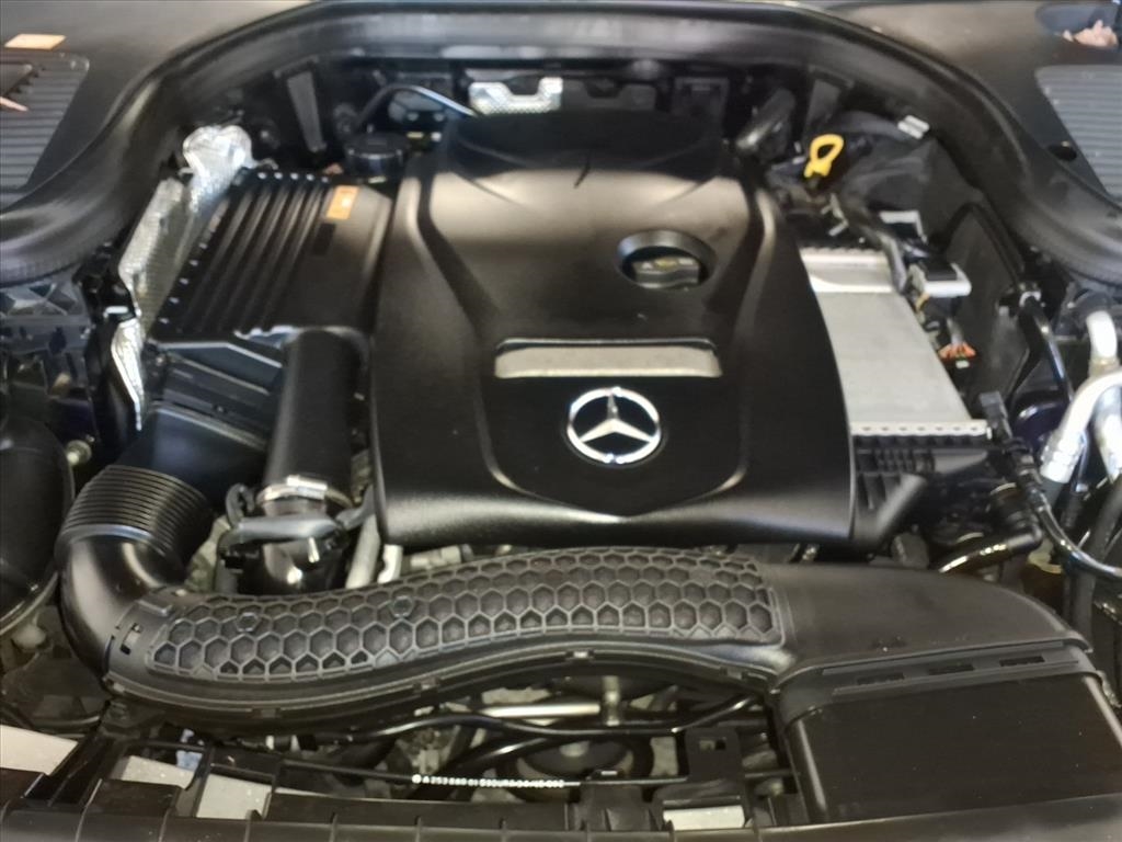 Mercedes-Benz GLC 4MATIC 4dr GLC 300 2016