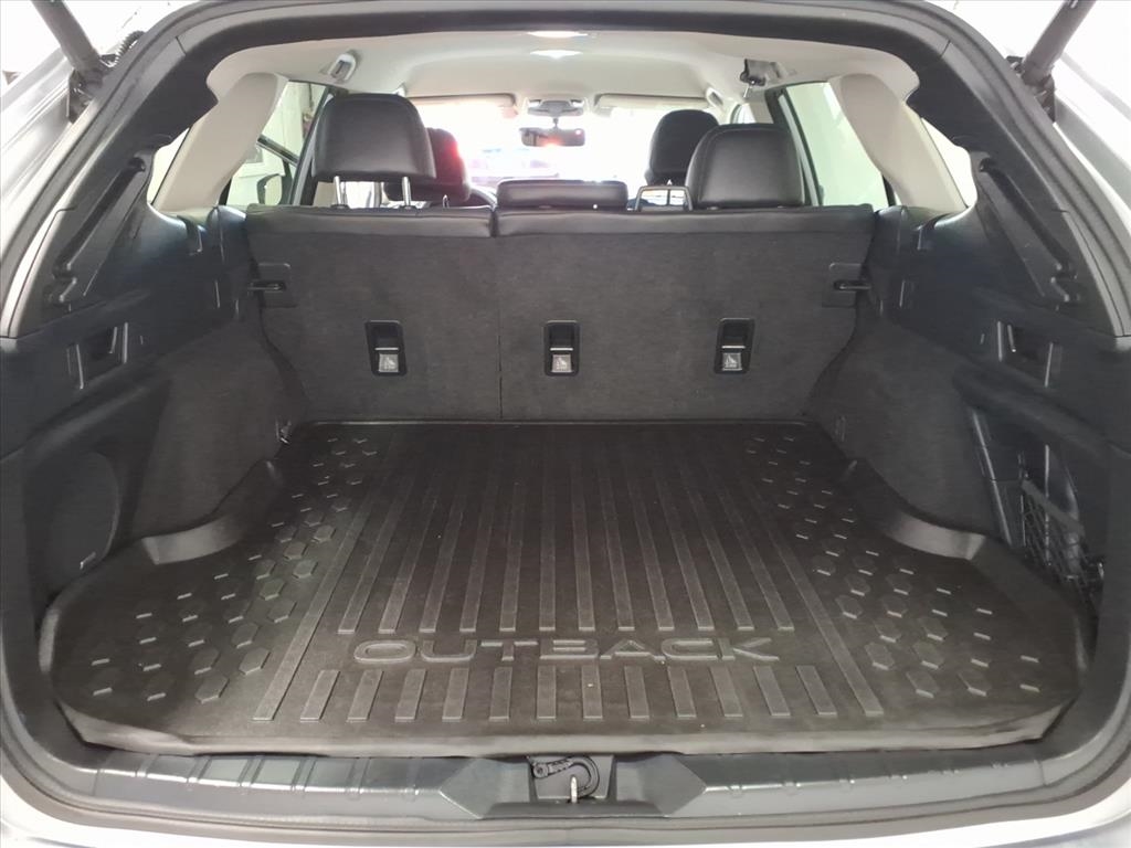 Subaru Outback Limited CVT 2020