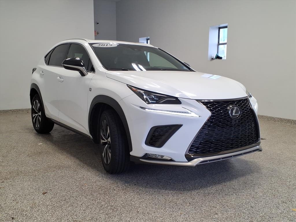 2019 Lexus NX 300 AWD photo 3