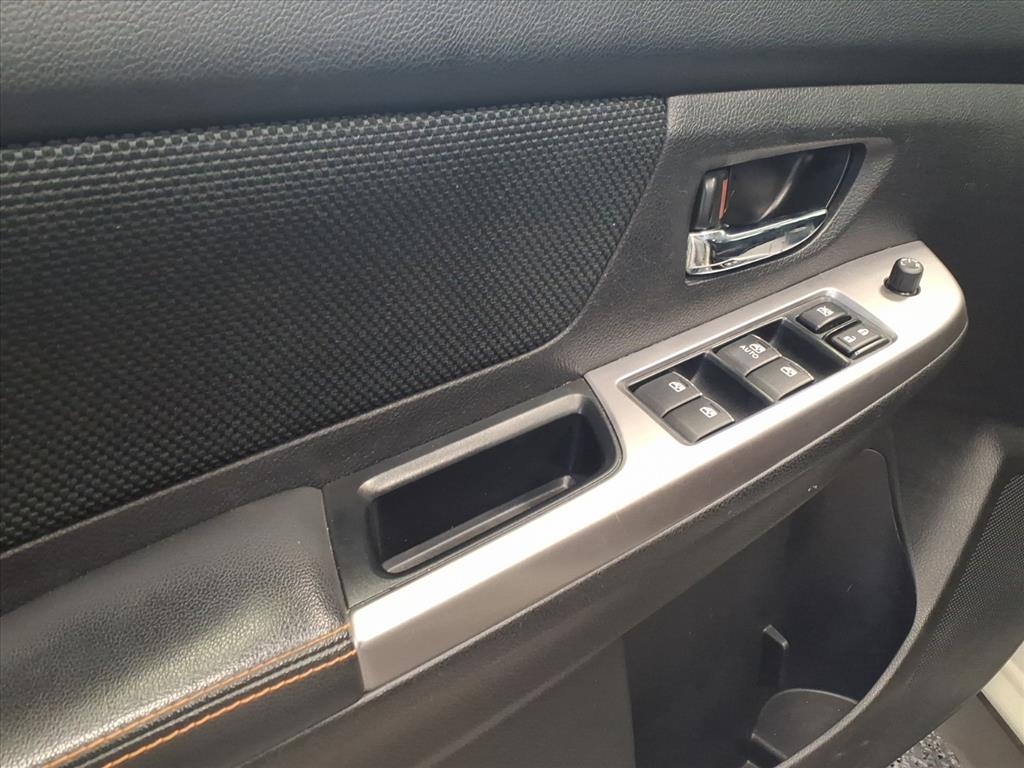 Subaru Crosstrek 5dr CVT 2.0i Premium 2016